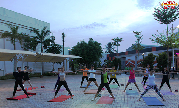 2yogagym3005.JPG